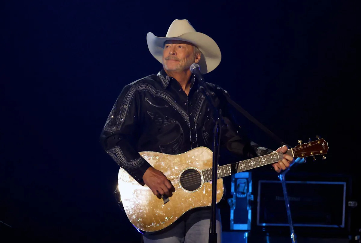 Alan Jackson’s ‘Last Call’ Concert Will Be Taped for an NBC Special