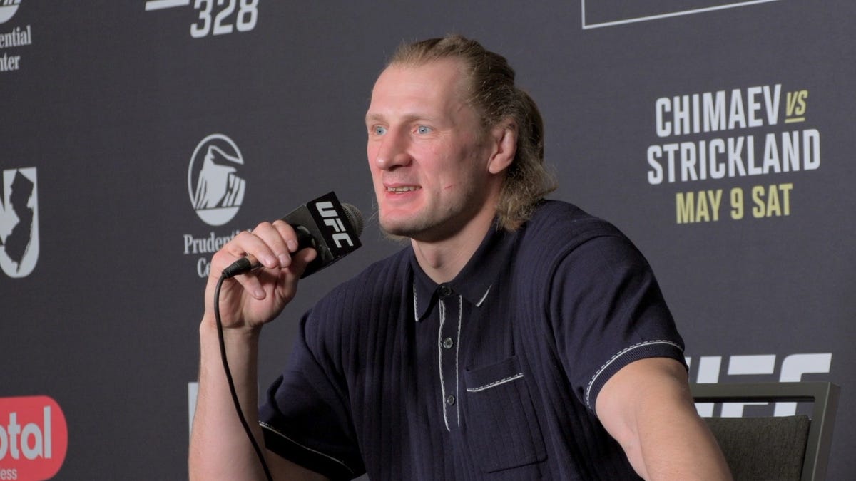 Alexander Volkov breaks down Ciryl Gane’s advantage over Alex Pereira