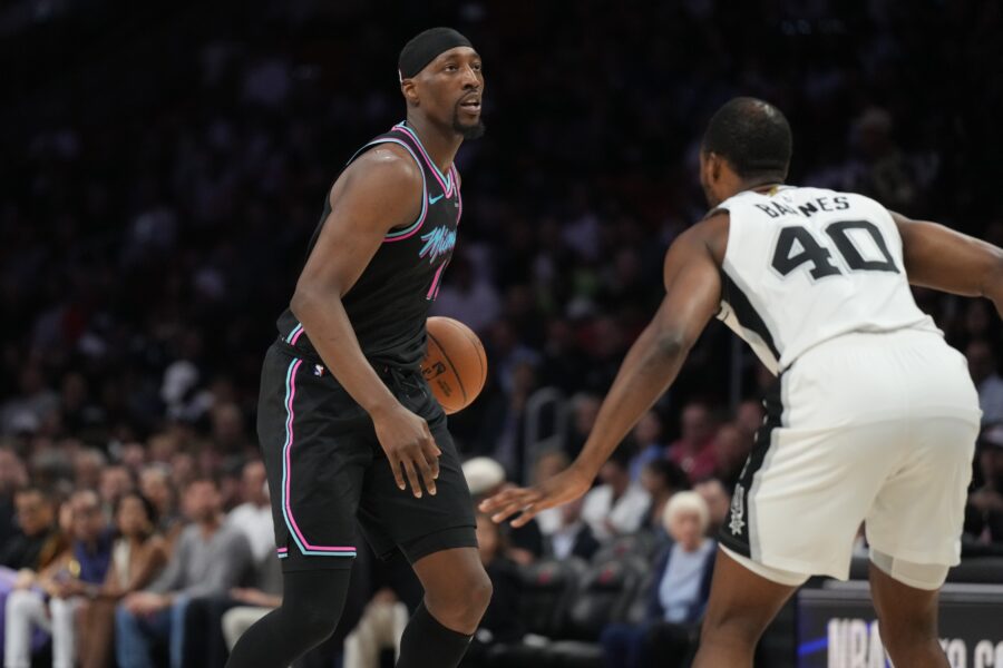 And-Ones: Social Justice Award, Wemby, Leg Injuries, McGrady