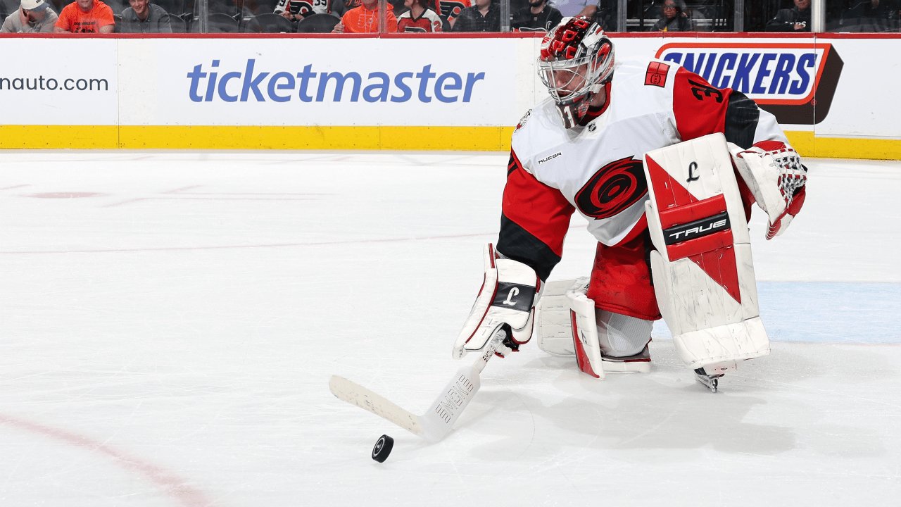 Andersen’s puck-handling skills ‘huge asset’ for Hurricanes in playoffs