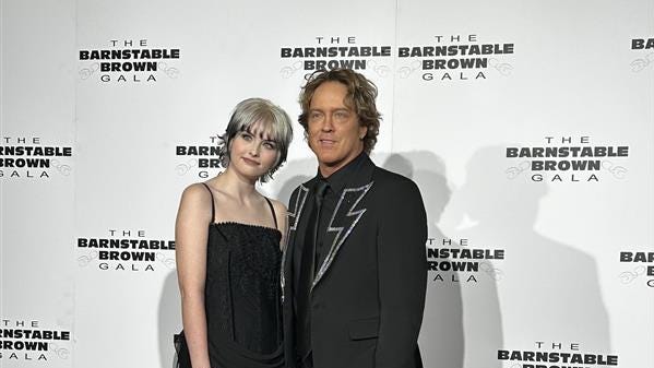 Anna Nicole Smith’s daughter channels Joan Jett at Kentucky Derby gala