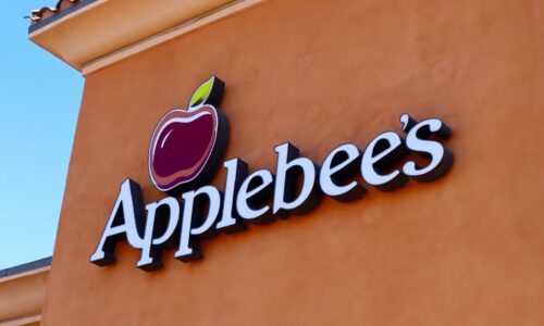 Applebee's wants managers spending more time in the dining room