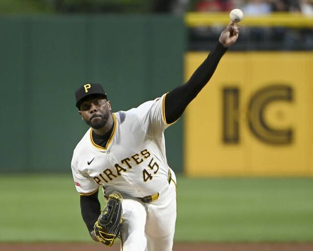 Aroldis Chapman sure would look good in the Pirates’ bullpen