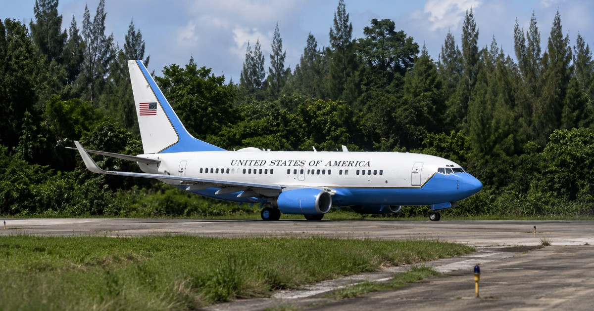 Avión utilizado por altos cargos del gobierno estadounidense aterriza en La Habana tras salir de la Base Andrews en Washington