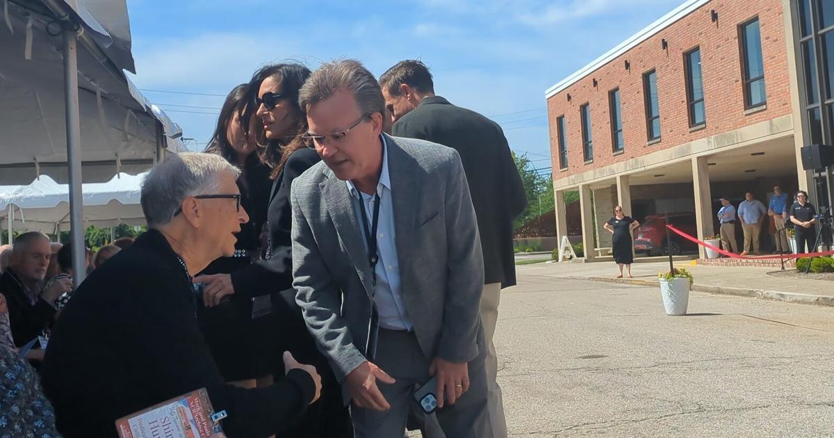 Bill Gates, billionaire and Microsoft co-founder, attends dedication of NCR archive center in Dayton | Local