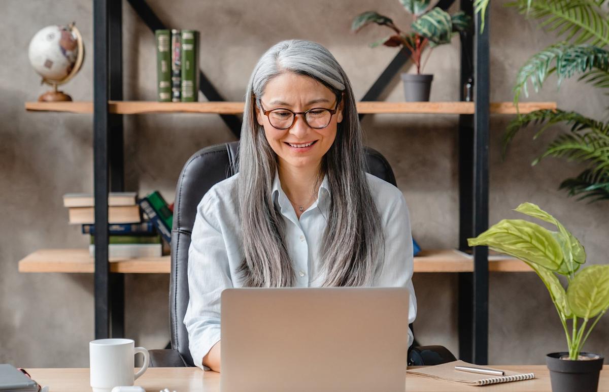 Claiming Social Security Early in 2026? Here’s How Much You Can Earn From a Job Before Losing Benefits.