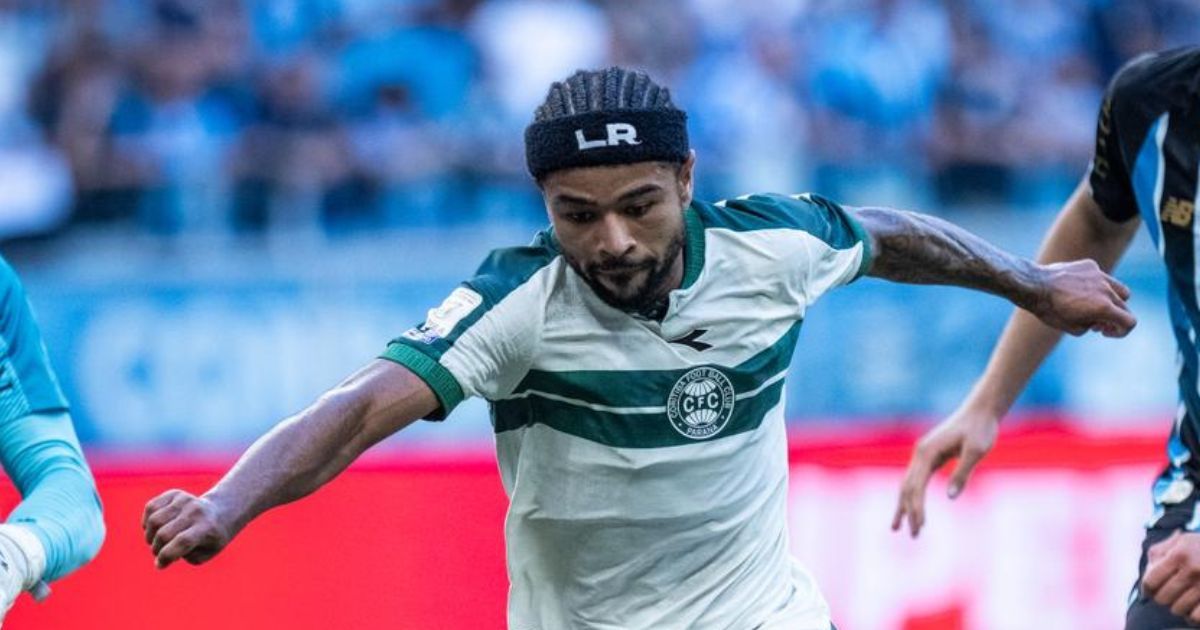 Coritiba confirma situação de Lucas Ronier contra o Bahia