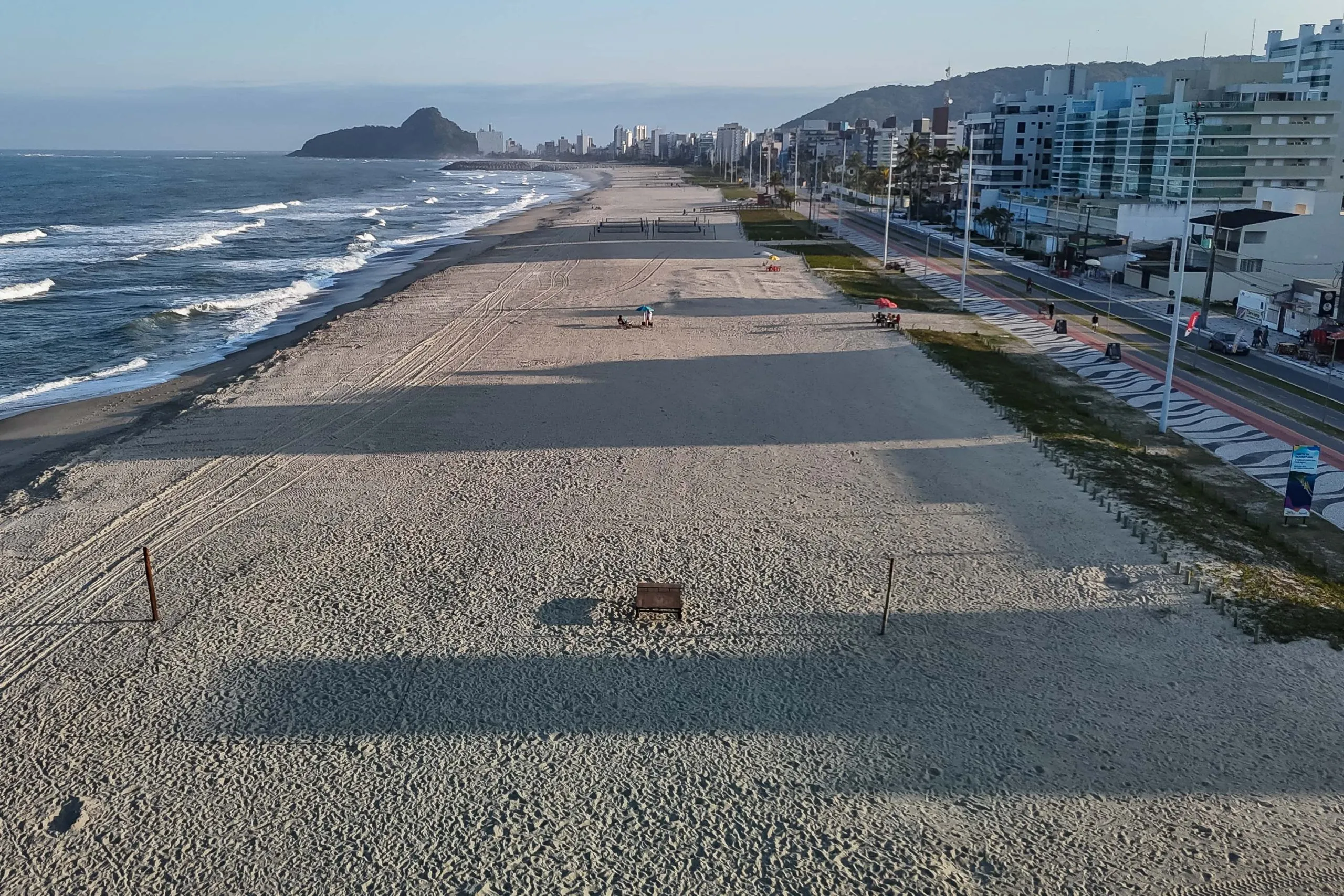 Crescimento do litoral do Paraná eleva custo de vida e muda hábitos de moradores