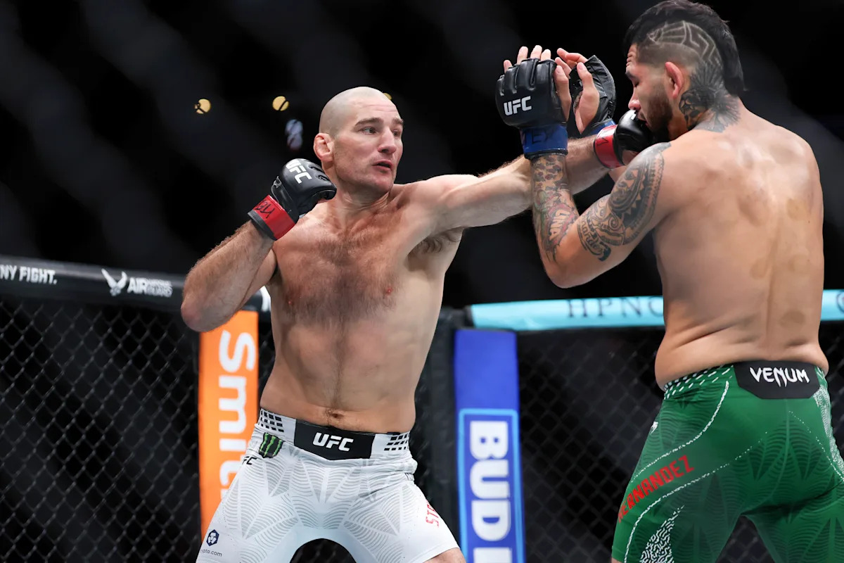 Don't worry, Sean Strickland isn't going to shoot Khamzat Chimaev in the lead-up to UFC 328