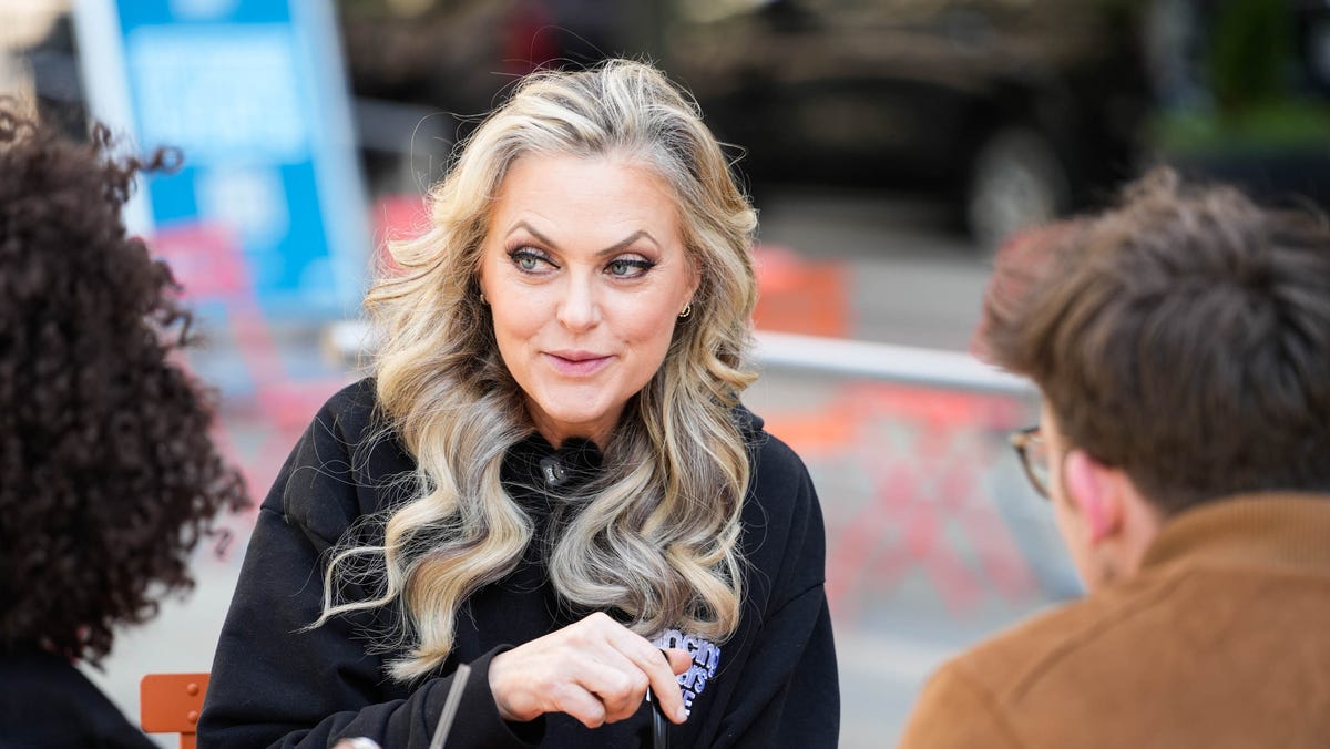 Elaine Hendrix shares favorite Kings Island ride from childhood