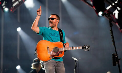 Eric Church, a North Carolina native, made it very clear how he feels about football fans in the state of Tennessee