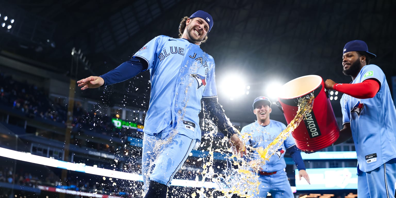Ernie Clement, Kazuma Okamoto lead Blue Jays to win