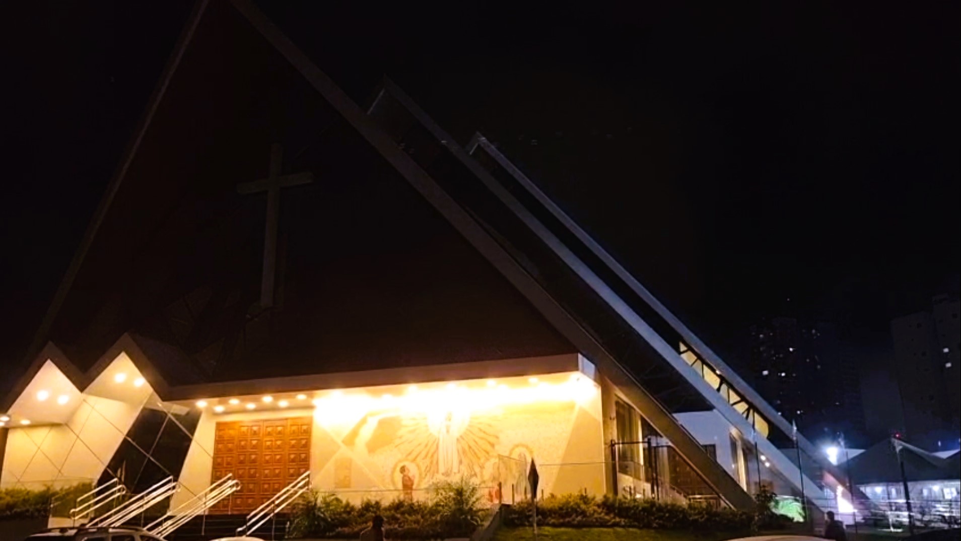 Fé, tradição e emoção marcam Jubileu de Ouro da Paróquia Nossa Senhora de Fátima em Cascavel