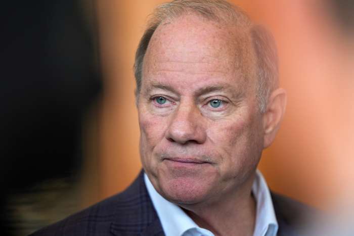Former Detroit Mayor Mike Duggan drops out of Michigan governor race