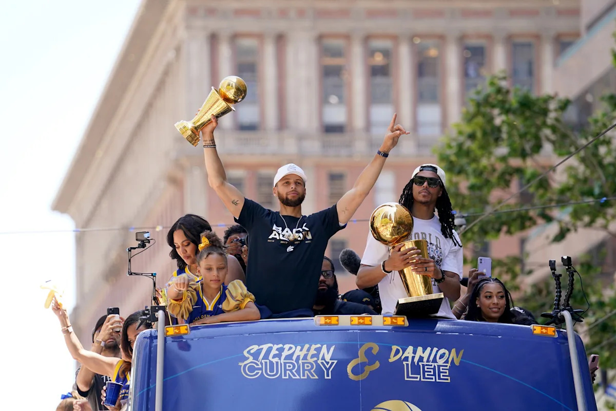 Former Warriors guard, NBA champion, announces immediate retirement at 33