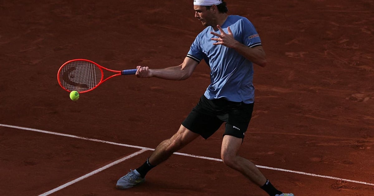 French Open 2026 live updates: Day 1 latest with Taylor Fritz on the brink, Mirra Andreeva advancing with Novak Djokovic still to come