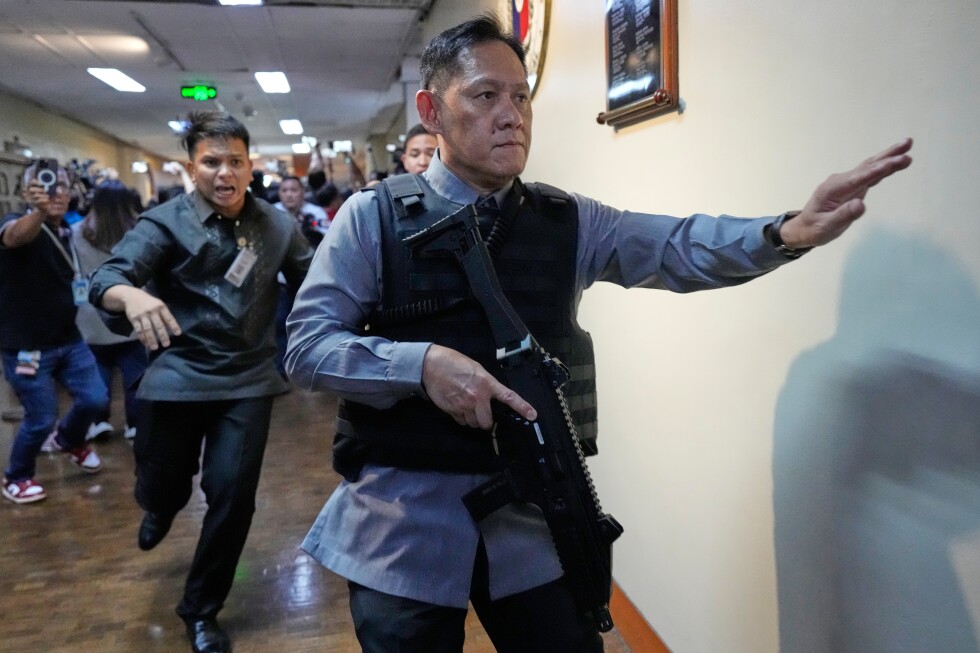Gunfire breaks out in Philippine Senate