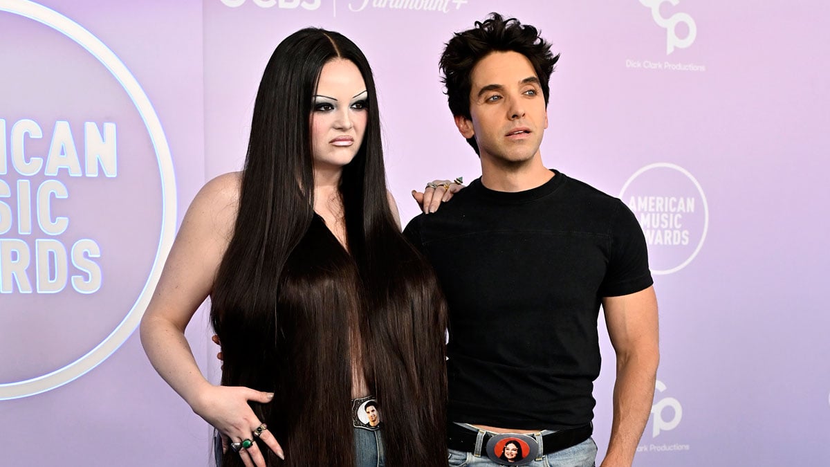 Hacks’ Meg Stalter & Paul W. Downs Joke They’re Wearing ‘Everyday Looks’ at American Music Awards 2026 – Just Jared – Celebrity News and Gossip