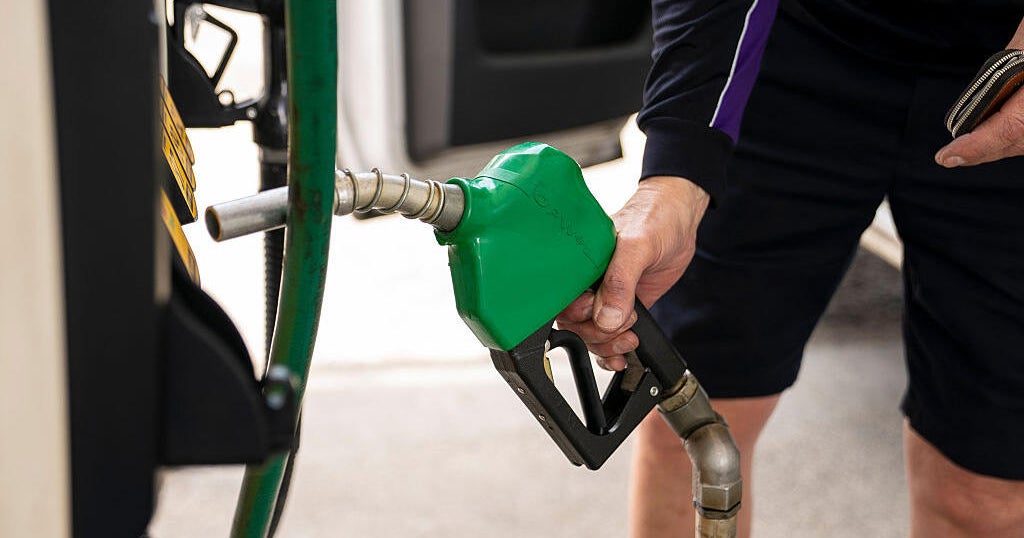 Hottest U.S. gas prices in years leave drivers feeling burned