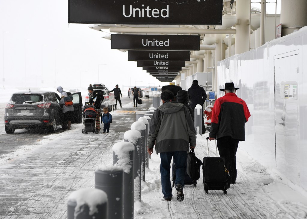 Hundreds of flights delayed, dozens canceled at DIA
