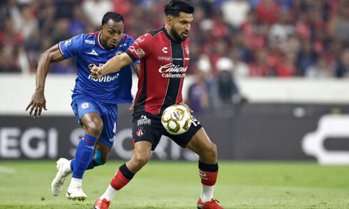 In a controversial finish! Cruz Azul go ahead of Atlas in Liguilla