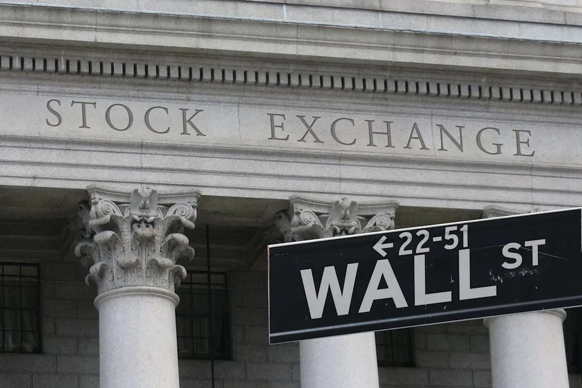 Is the stock market open on Memorial Day? Here’s the holiday trading schedule in 2026.