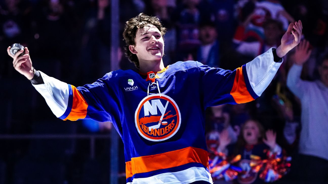 Islanders’ Matthew Schaefer leads Calder Trophy finalists