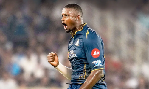 Jason Holder delivers all-round performance to power Gujarat Titans win over Royal Challengers Bengaluru