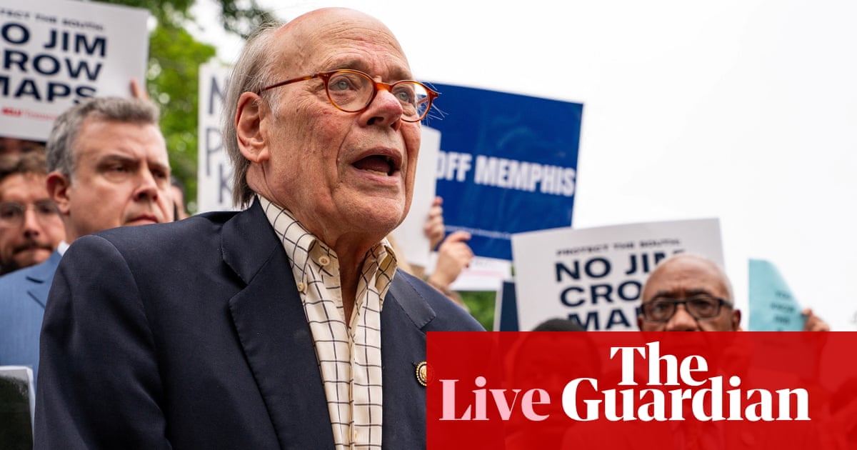Jeffries praises Tennessee Democrat Steve Cohen as he ends re-election bid after gerrymander – US politics live | Trump administration