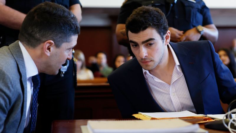 Judge to rule whether to suppress key evidence in Luigi Mangione trial