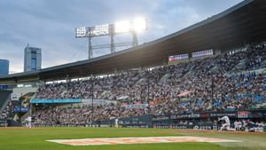 KBO tops 4 mln fans in fewest games