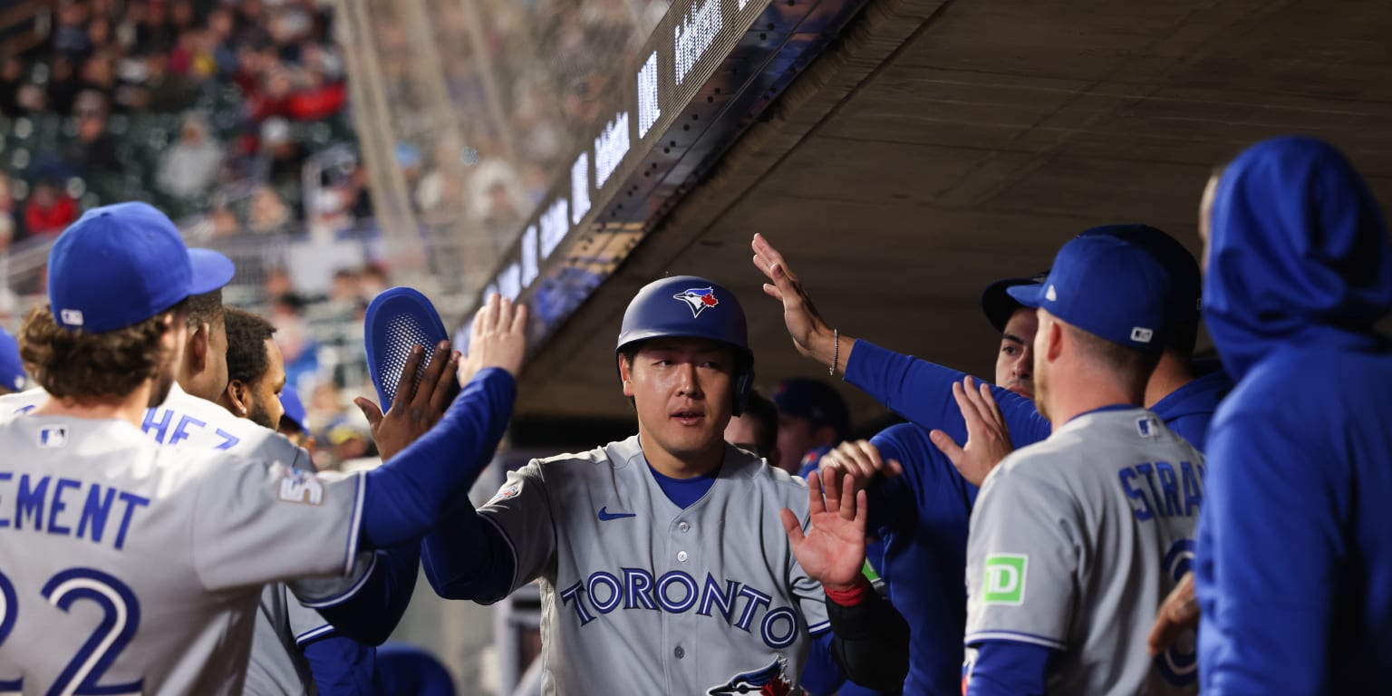 Kazuma Okamoto records first career multihomer game