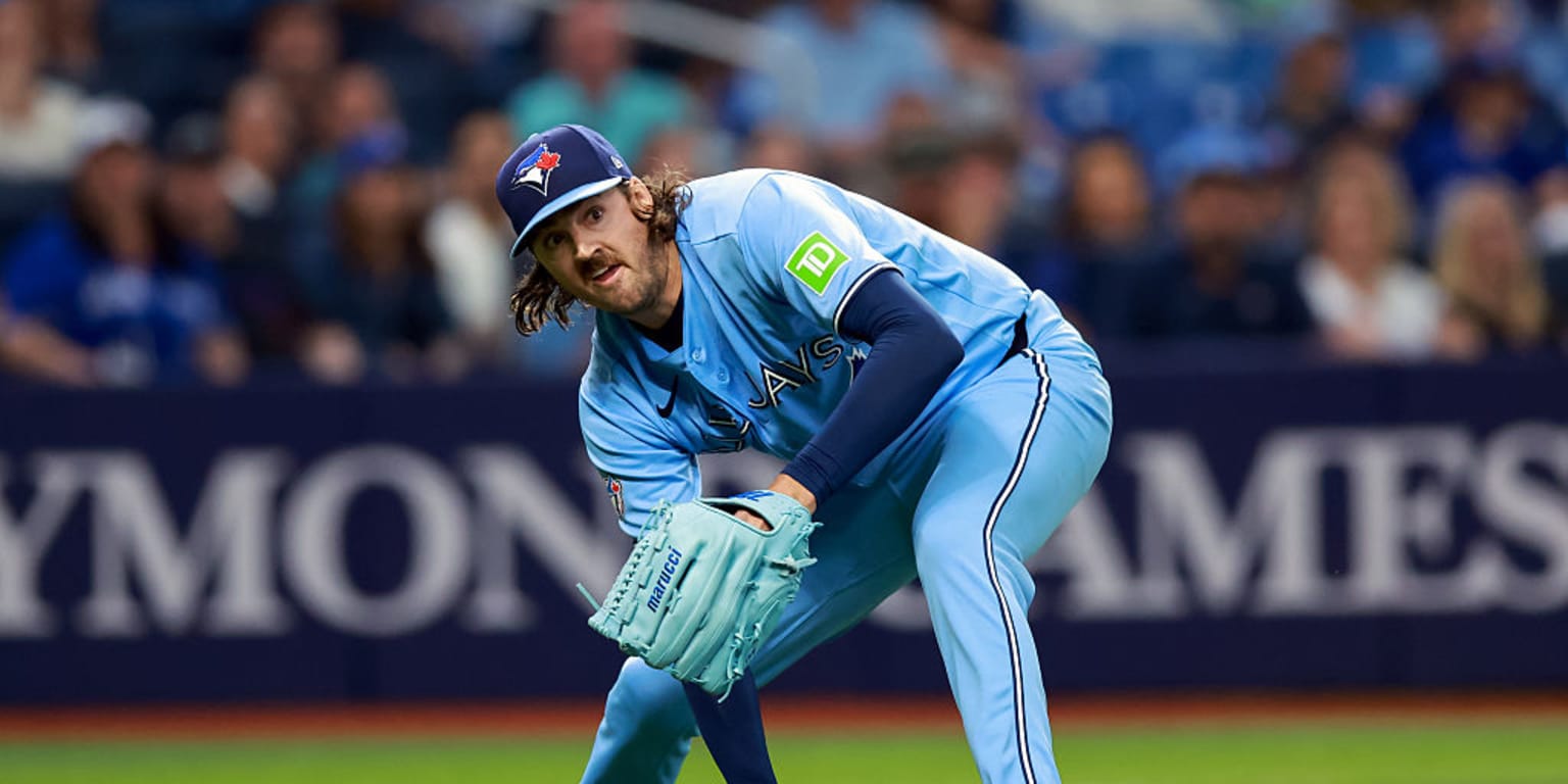 Kevin Gausman, Kazuma Okamoto, Yohendrick Piñango impress in Blue Jays’ loss to Rays