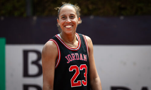 Keys denies Stearns from 6-4, 4-2 down in Rome