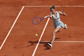 Kostyuk to meet Swiatek in Roland Garros fourth round
