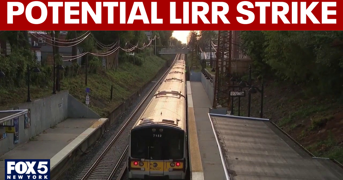 LIRR strike: MTA says service would shut down Saturday