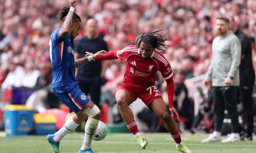 Liverpool fans all make same Rio Ngumoha point vs Chelsea, Arne Slot should take note