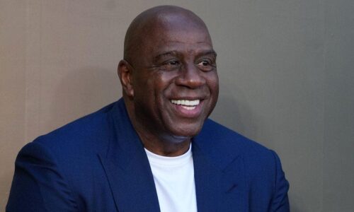 Magic Johnson endorses Karen Bass over Jeanie Buss's pick for LA mayor