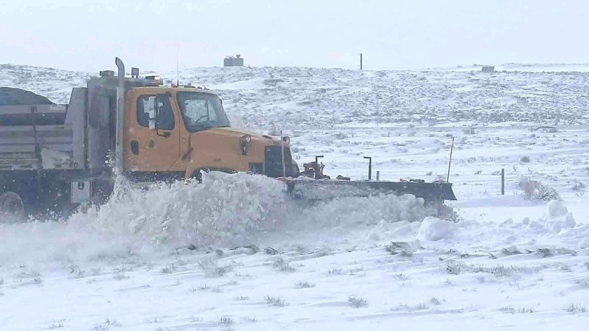 Motorists Stuck On I-80 Overnight As Snowstorm Shuts Down Southern Wyoming