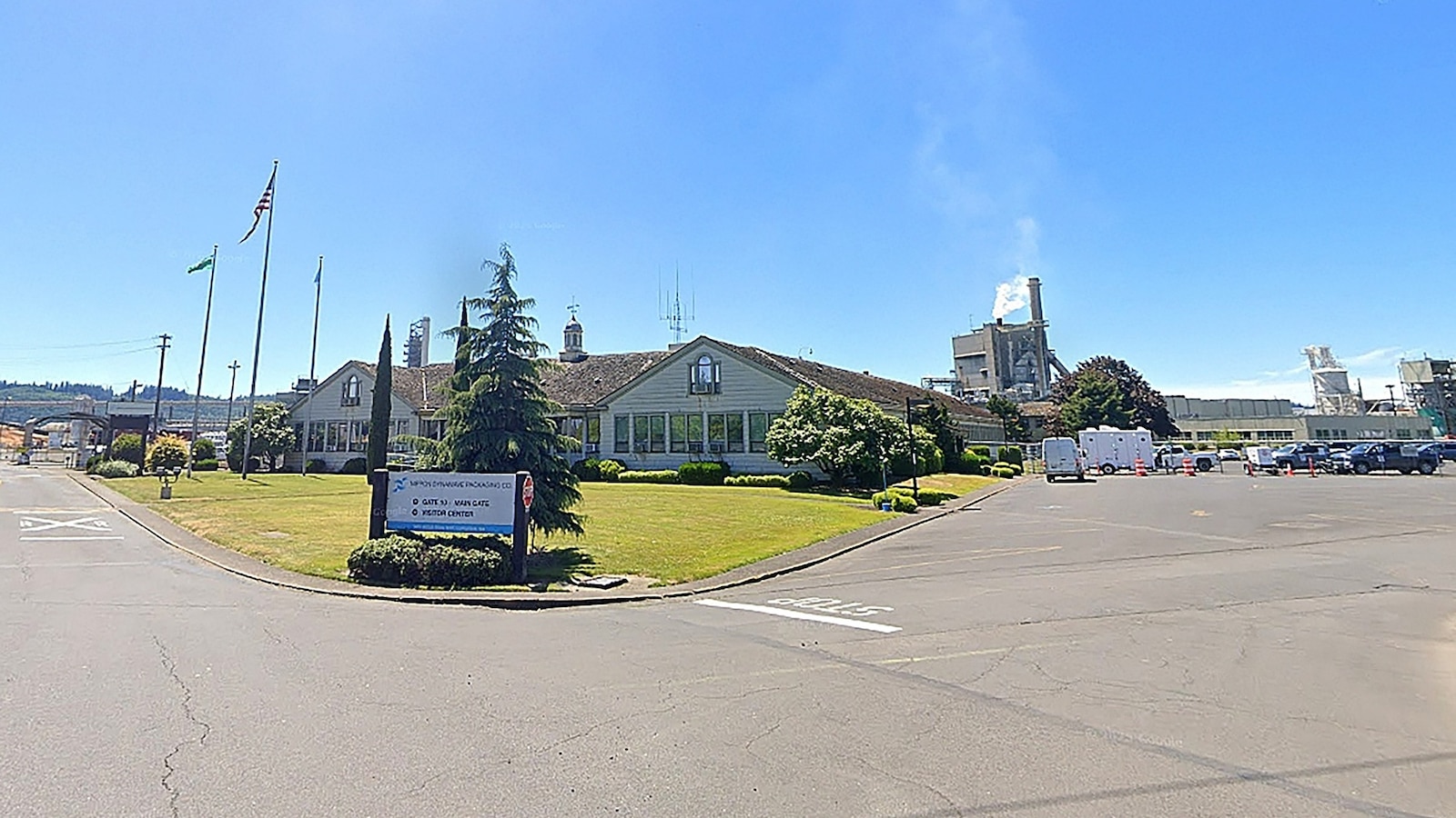 Multiple people injured in chemical vat implosion at facility in Washington state