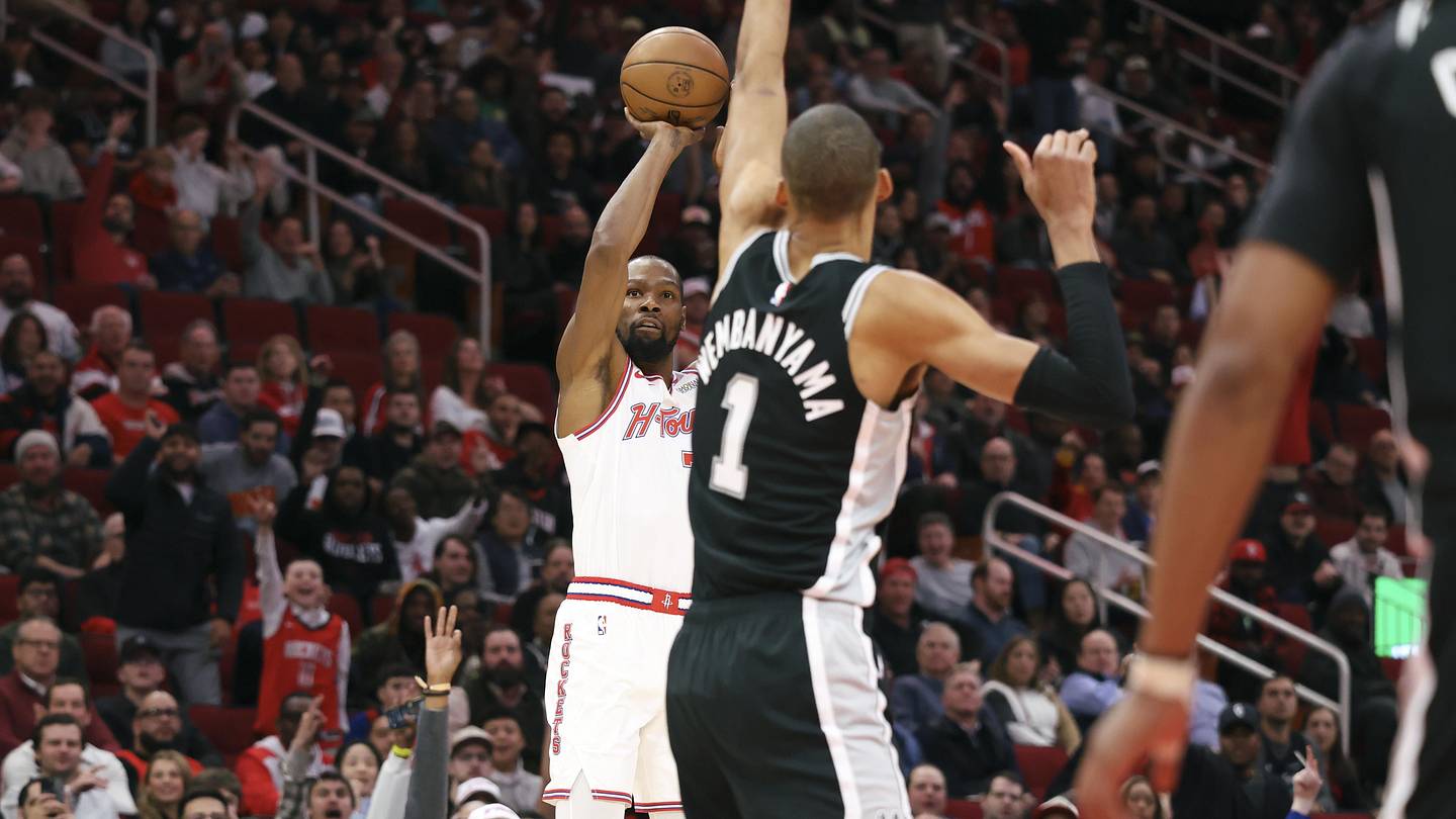 NBA Champion, All-Star Picks Rockets’ Kevin Durant over Spurs’ Victor Wembanyama
