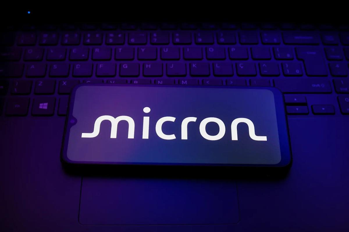 NOK, MU, BB Stocks Hit 52-Week Highs Today: What’s Fueling The Rally?