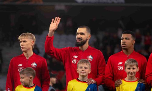 Nabil Bentaleb, Hamza Igamane et Hakon Haraldsson d&eacute;barquent sur la pelouse pour d&eacute;fendre les couleurs du LOSC.