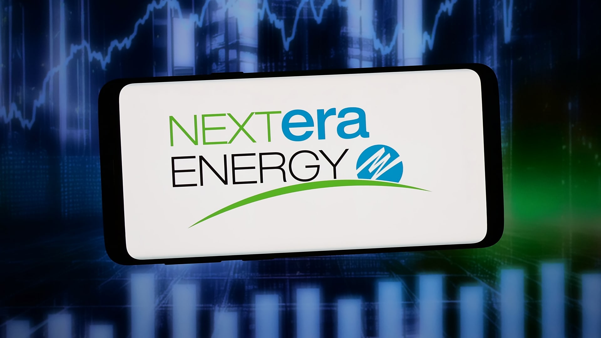 NextEra Energy (NEE) to buy Dominion Energy (D)