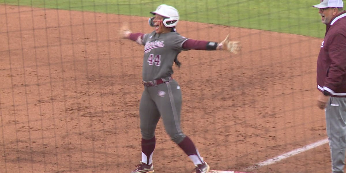 No. 12 Texas A&M softball rallies past No. 1 Oklahoma in resumed game one