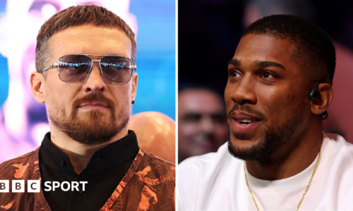 Oleksandr Usyk helping Anthony Joshua before Tyson Fury meeting
