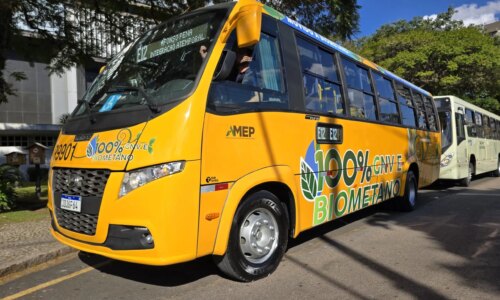 Ônibus movido a gás natural começa a ser testado em linha da Grande Curitiba