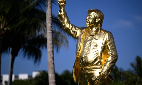 Pastor leads wild dedication ceremony for Trump’s giant gold statue at his own golf course
