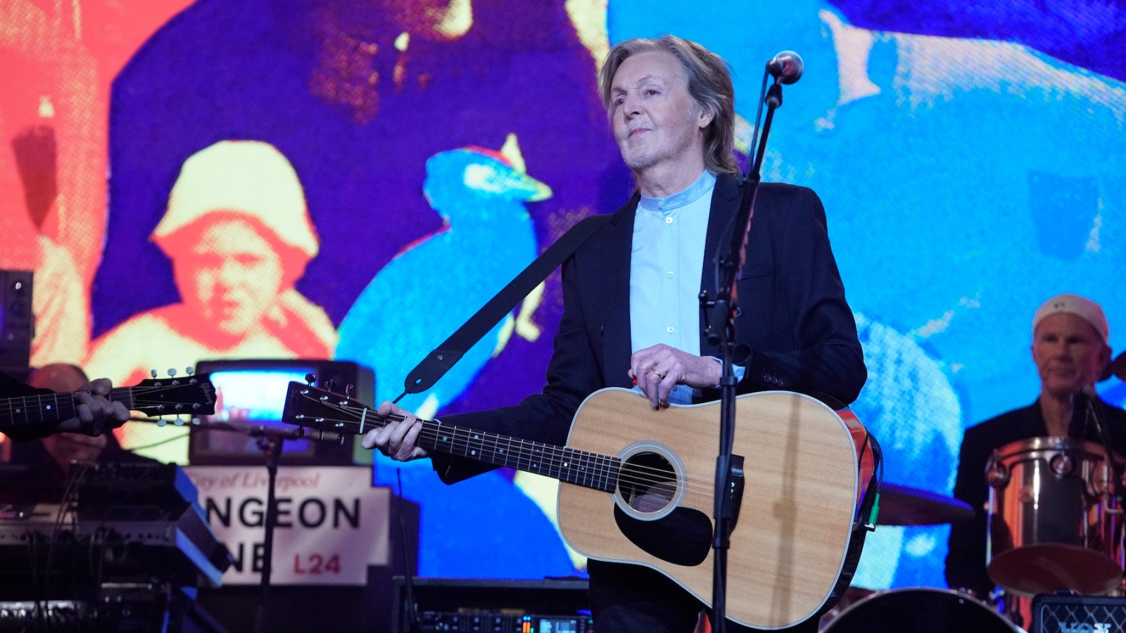 Paul McCartney Plays Beatles Classics in ‘SNL’ Bonus Performance