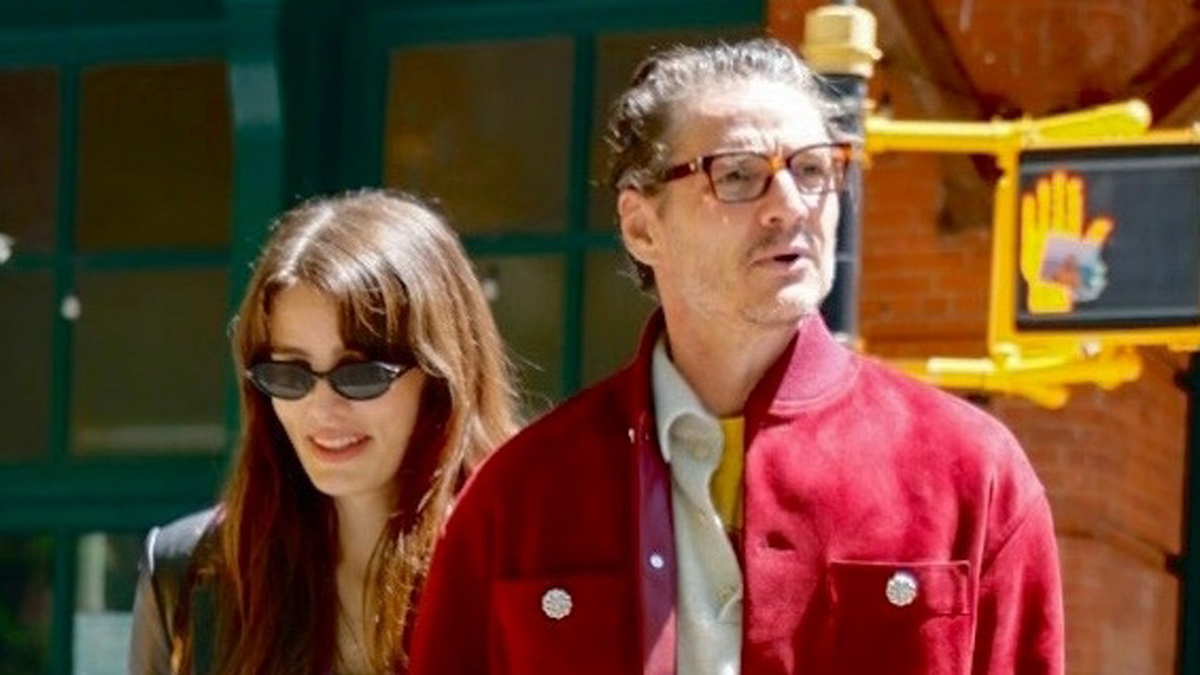 Pedro Pascal Joins Sister Lux in New York City Outing Ahead of ‘The Mandalorian & Grogu’ Release – Just Jared – Celebrity News and Gossip